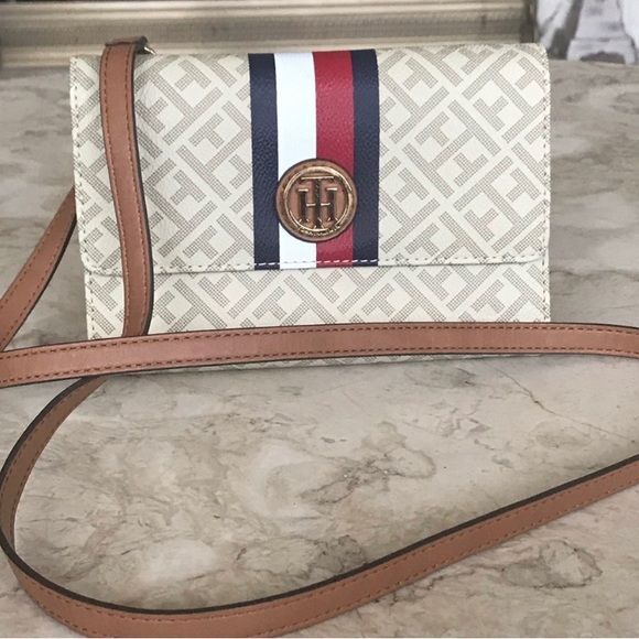 Tommy Hilfiger Cross Body Wallet/Bag - Picture 1 of 6